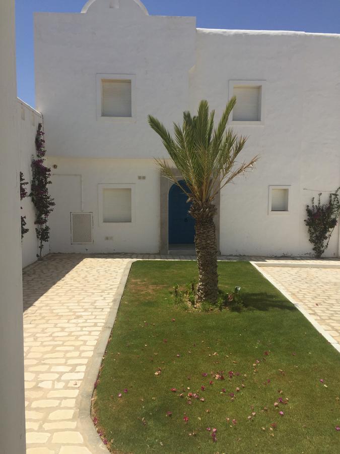 Villa Avec Piscine Triffa Exterior foto