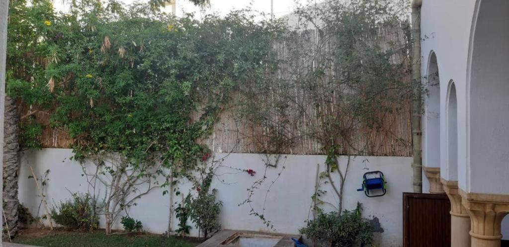Villa Avec Piscine Triffa Exterior foto